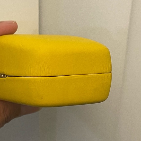 Ray-Ban sunglasses/ glasses hard case | yellow mustard color - Picture 9 of 12